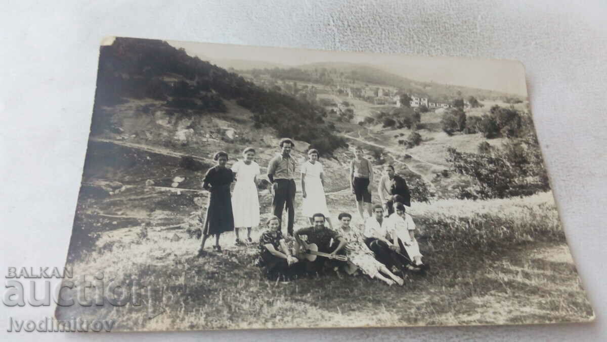 Снимка Шуменъ Мъже и жени в местността Кованлъка