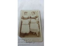 Fotografie Două femei în costume populare Pleven 1918