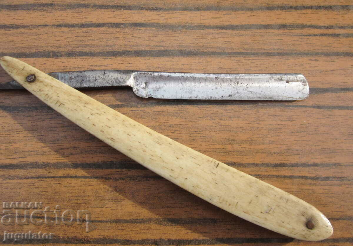 aparat de ras vechi german solingen solingen cu mâner osos cu preț 25.00 BGN | € 12.78 aparat de ras vechi german solingen solingen cu mâner osos cu preț 25.00 BGN | € 12.78