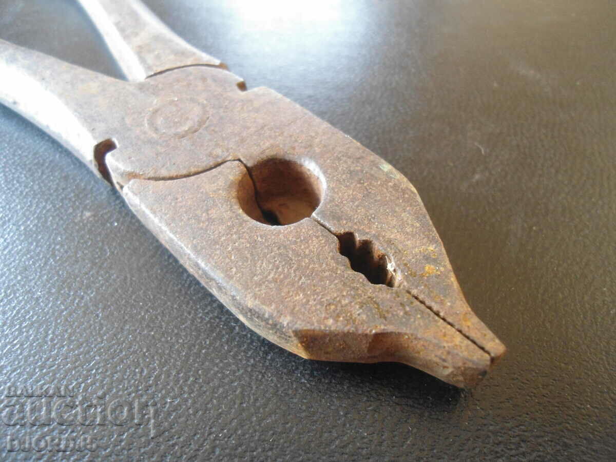 Old specialized pliers with price 4.00 BGN | € 2.05 Old specialized pliers with price 4.00 BGN | € 2.05