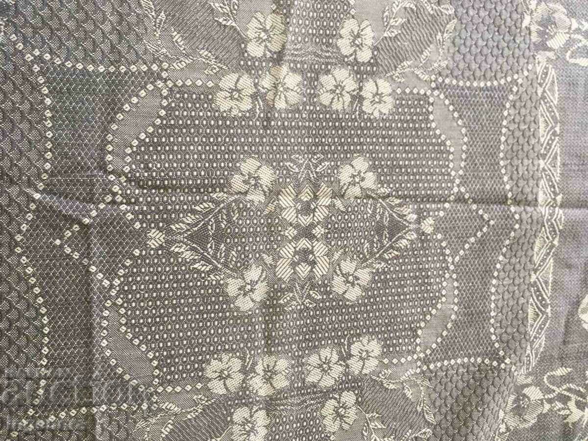 Auction COTTON COVER-125 X 130 CM Auction COTTON COVER-125 X 130 CM