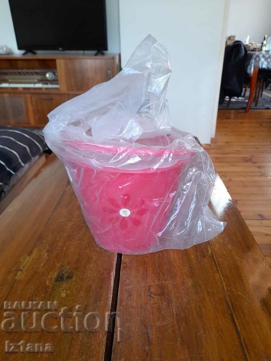 Old children's bucket, bucket