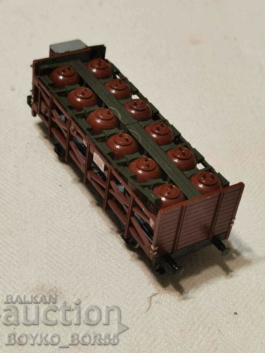 Delivery of Piko Car Toy Delivery of Piko Car Toy