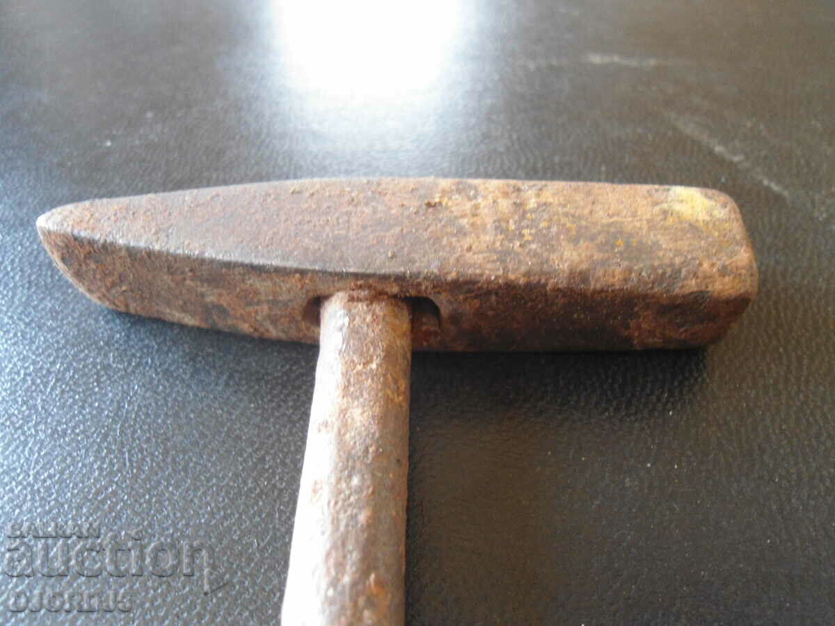 Old hammer, iron handle with price 4.00 BGN | € 2.05 Old hammer, iron handle with price 4.00 BGN | € 2.05