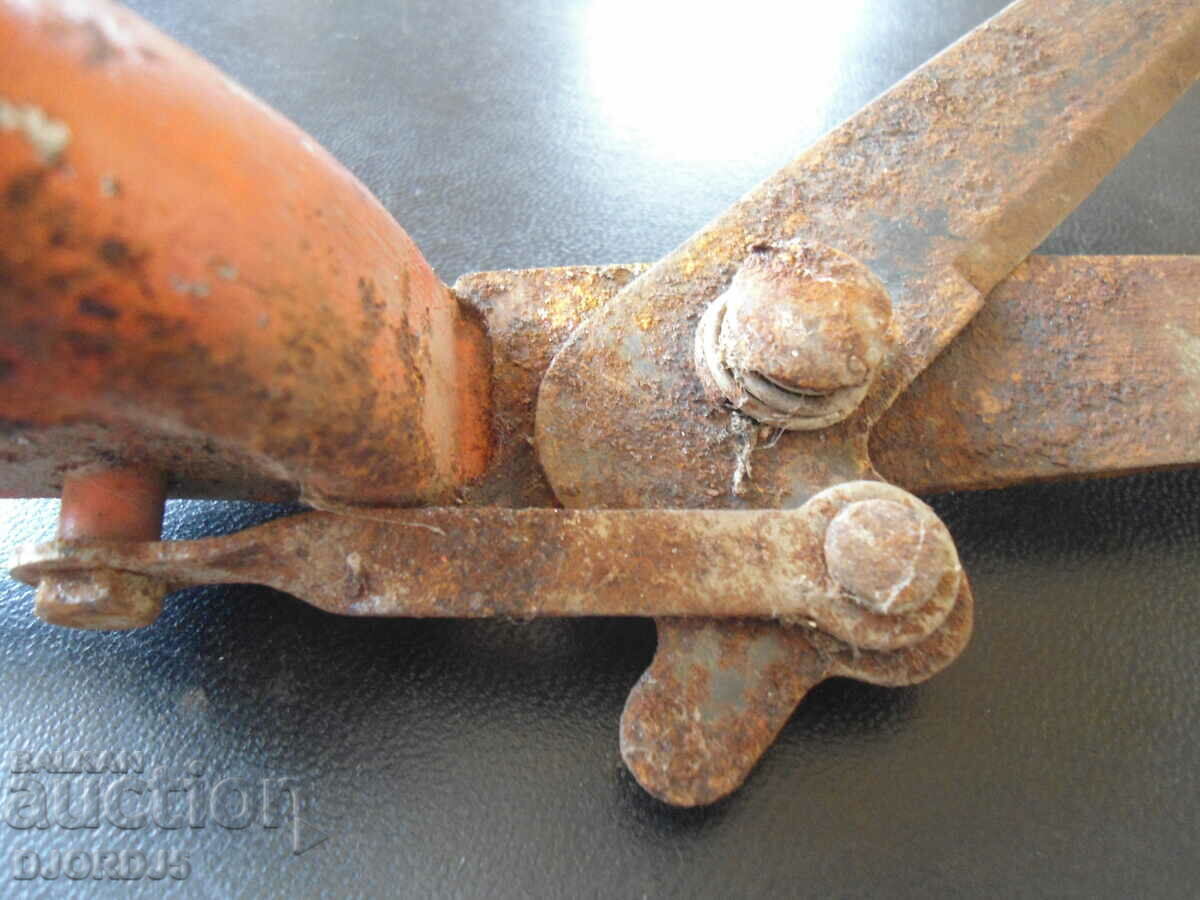 Old scissors for pruning shrubs - 6 Old scissors for pruning shrubs - 6