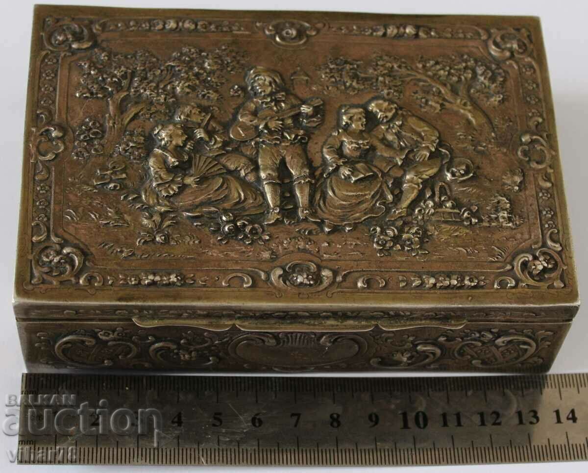 Delivery of Silver jewelry box