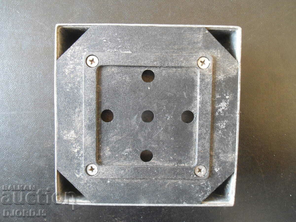 Delivery of Old ashtray Delivery of Old ashtray