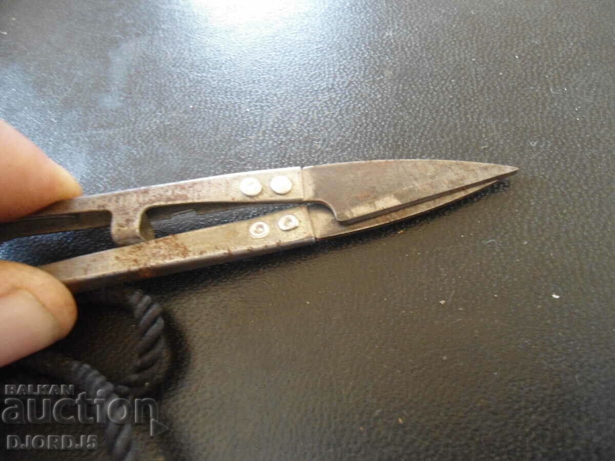 Auction Old scissors Auction Old scissors