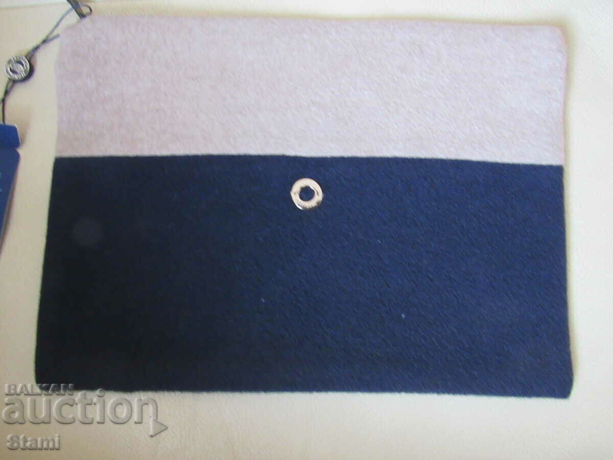 Organizer 100% cashmere, Mongolia with price 99.00 BGN | € 50.62 Organizer 100% cashmere, Mongolia with price 99.00 BGN | € 50.62