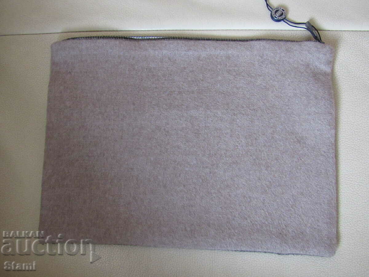 Auction Organizer 100% cashmere, Mongolia Auction Organizer 100% cashmere, Mongolia