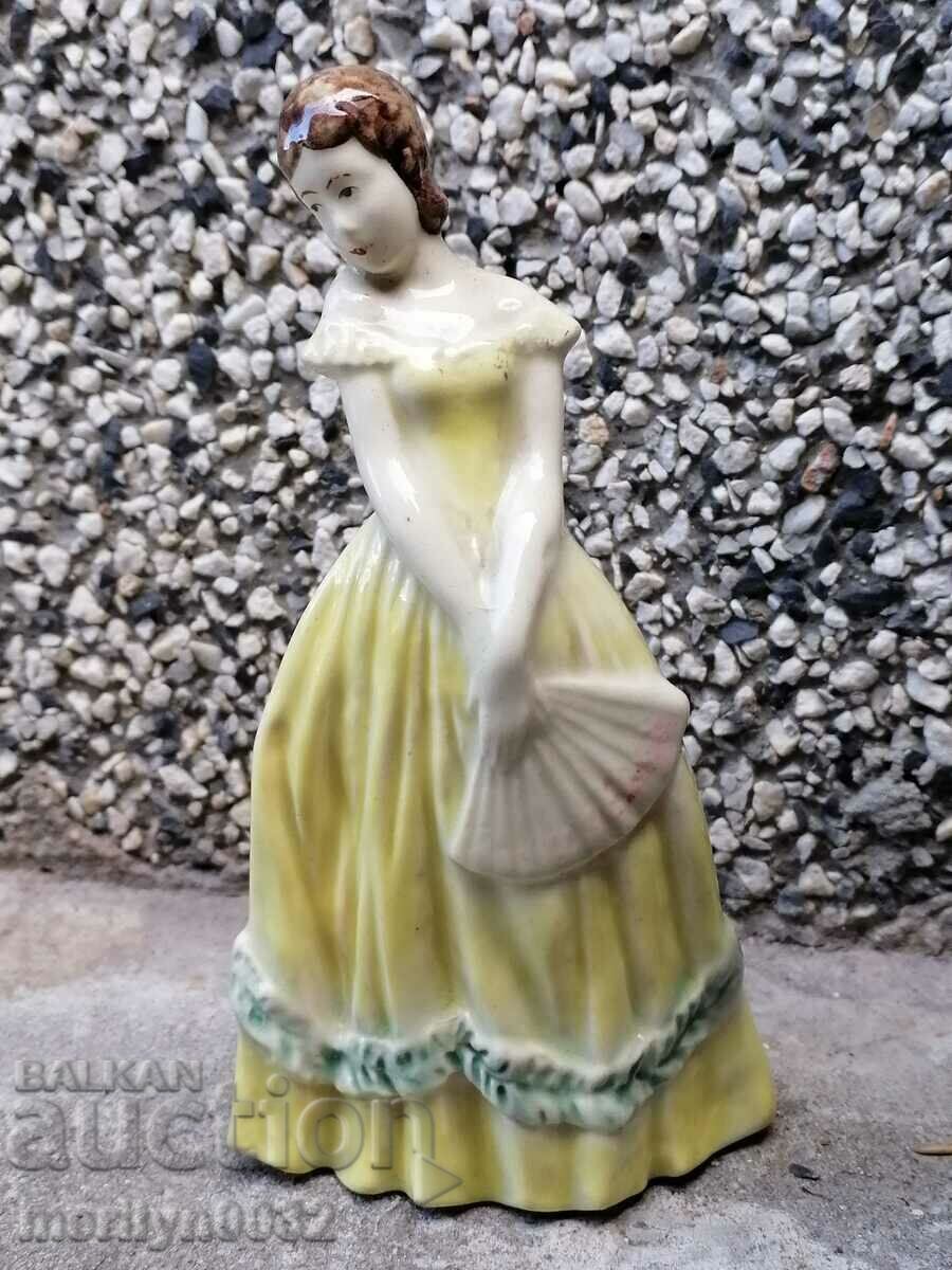 Porcelain figure plastic figurine porcelain porcelain with price 169.00 BGN | € 86.41