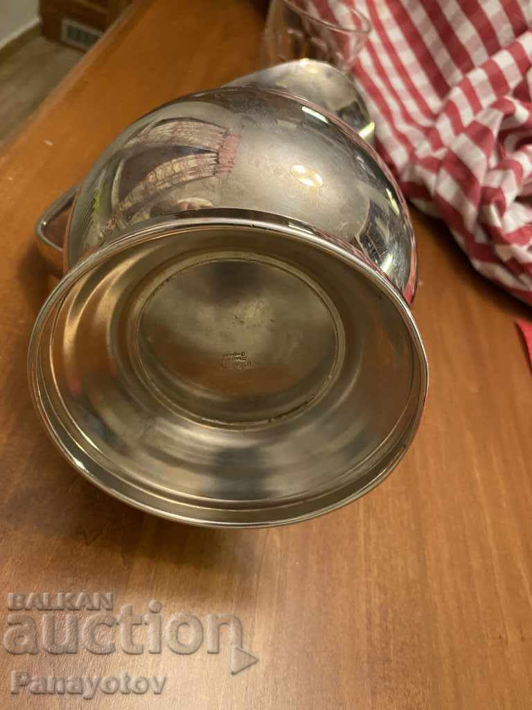 Delivery of Silver-plated solid for water, nice vessel and for wine Delivery of Silver-plated solid for water, nice vessel and for wine