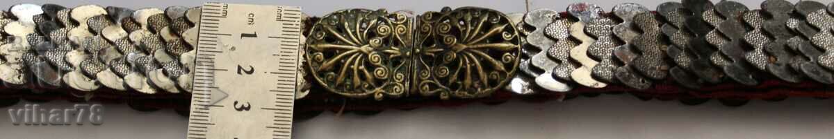 Delivery of SMALL BELTS WITH BELT