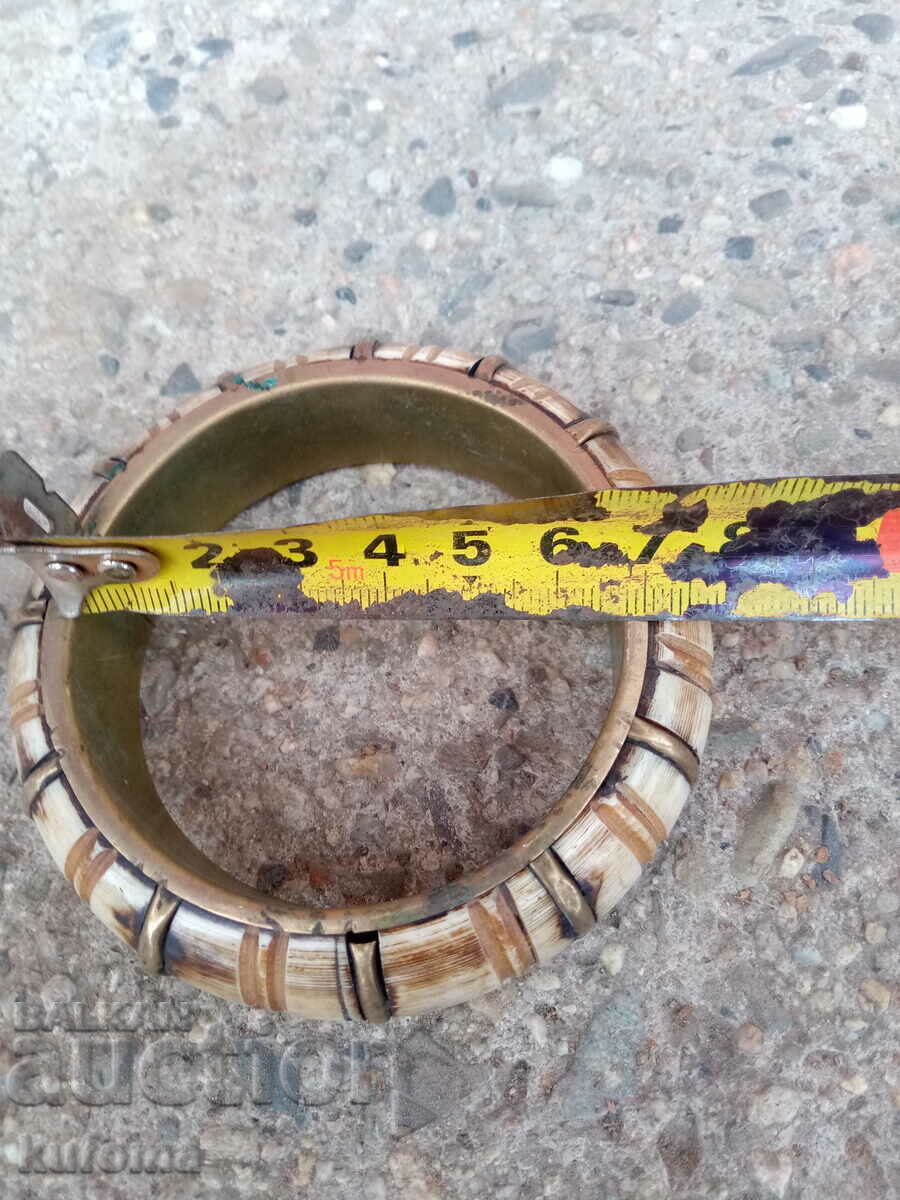 Old bracelet with price 14.99 BGN | € 7.66 Old bracelet with price 14.99 BGN | € 7.66