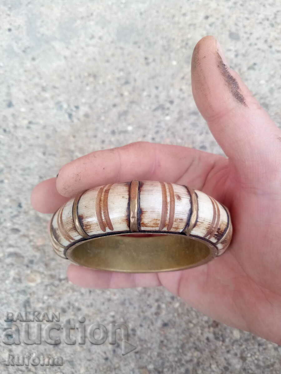 Auction Old bracelet Auction Old bracelet