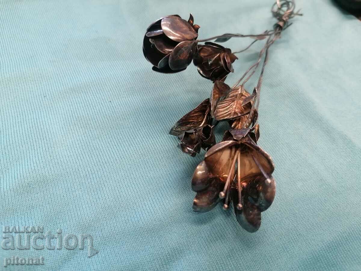 Антикварен сребърен букет с цена 120.00 лв. | € 61.36 Антикварен сребърен букет с цена 120.00 лв. | € 61.36