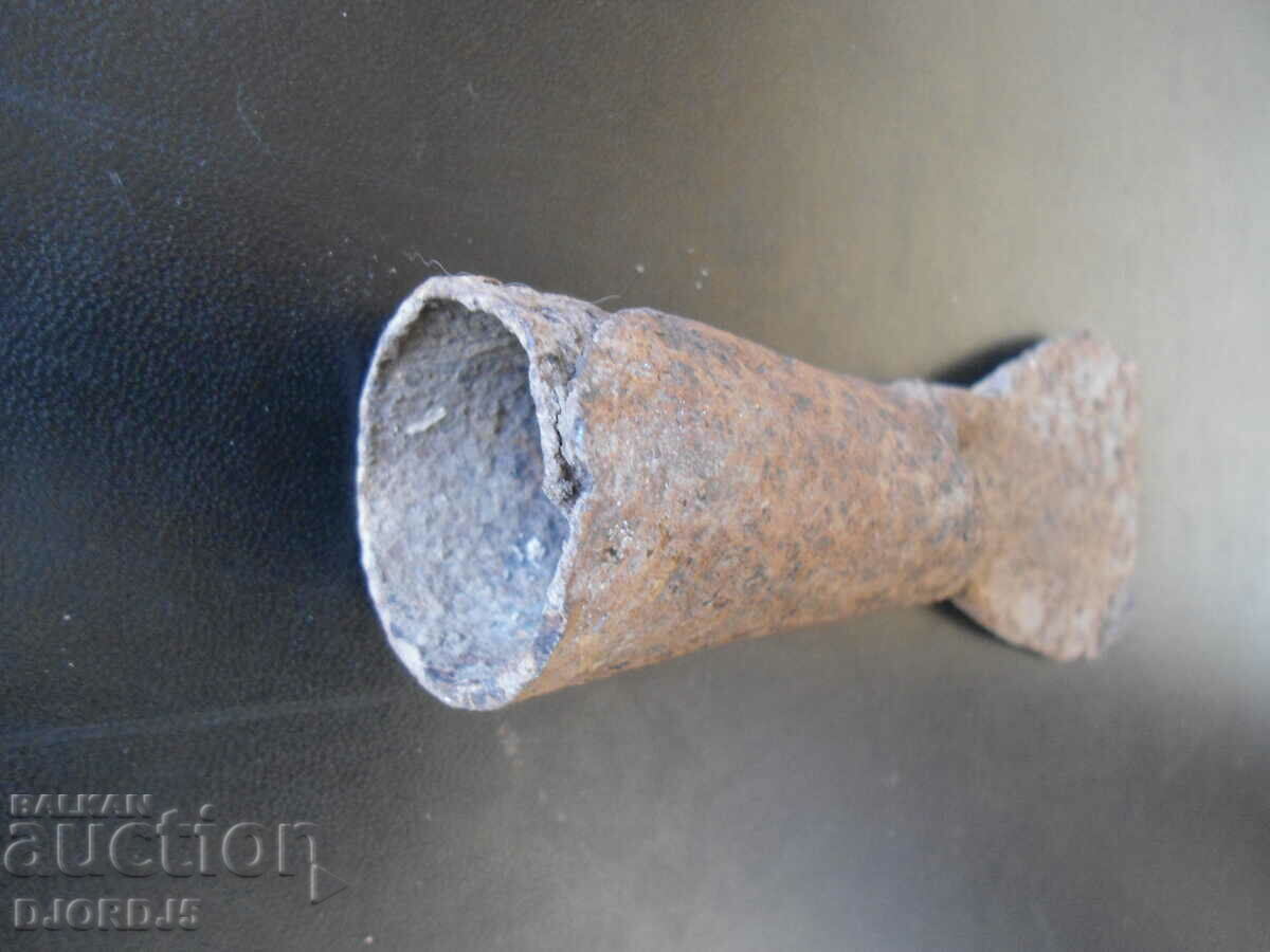 Auction  Old agricultural tool