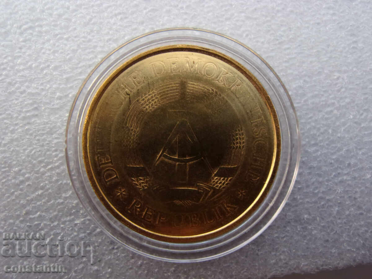 RS (37) Germania-GDR-Eșantion -5 mărci 1979 izkl.ryadka.BZTs cu preț € 30.68 | 60.00 BGN