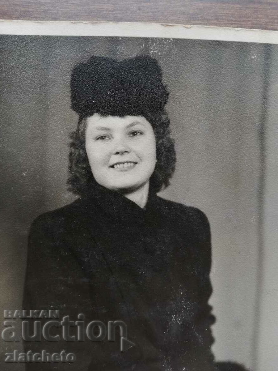 Old photo - with price 30.00 BGN | € 15.34 Old photo - with price 30.00 BGN | € 15.34