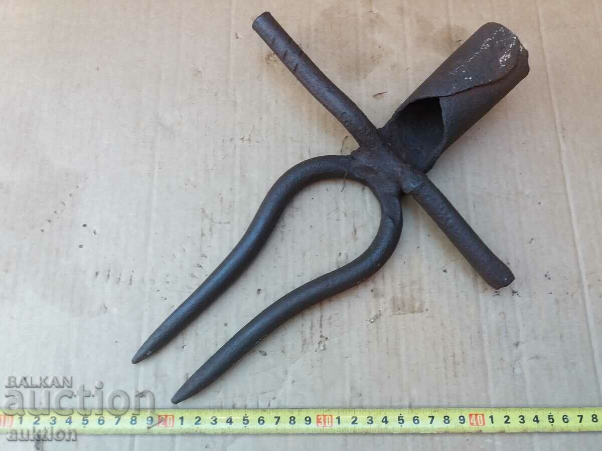 FORGED AGRICULTURAL TOOL FOR BEET EXTRACTION - 6 FORGED AGRICULTURAL TOOL FOR BEET EXTRACTION - 6
