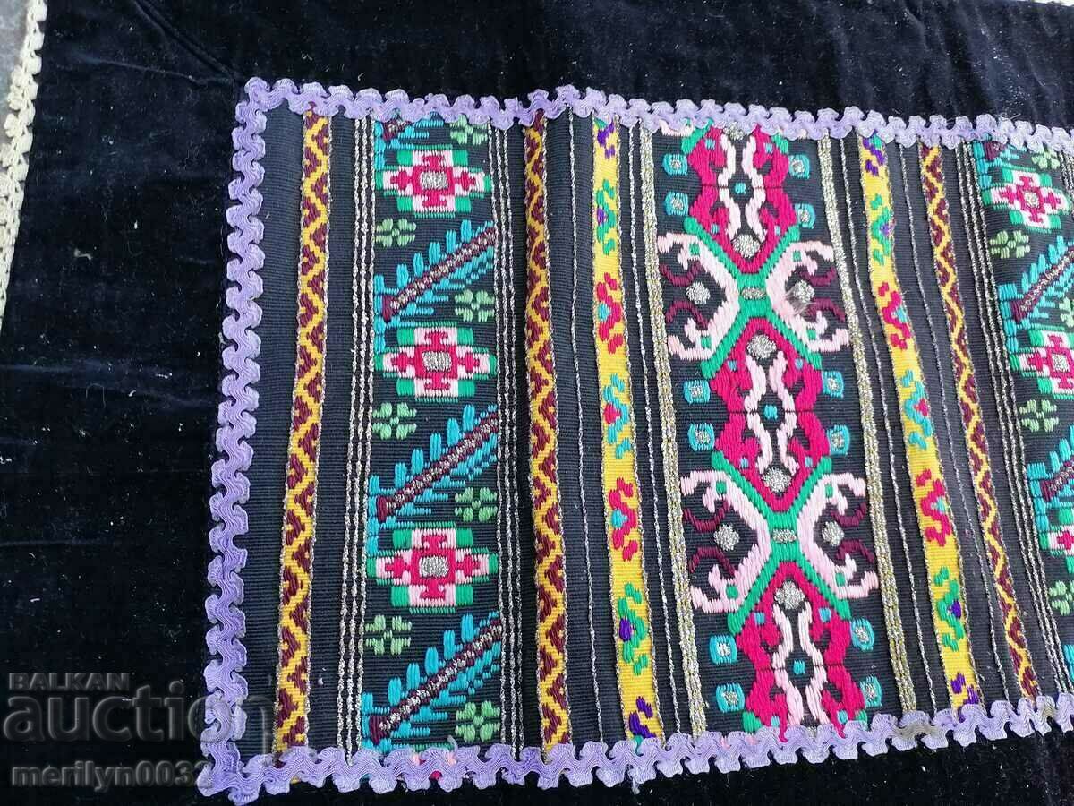 Delivery of Old woven, embroidered and embroidered apron, costume, sukman Delivery of Old woven, embroidered and embroidered apron, costume, sukman