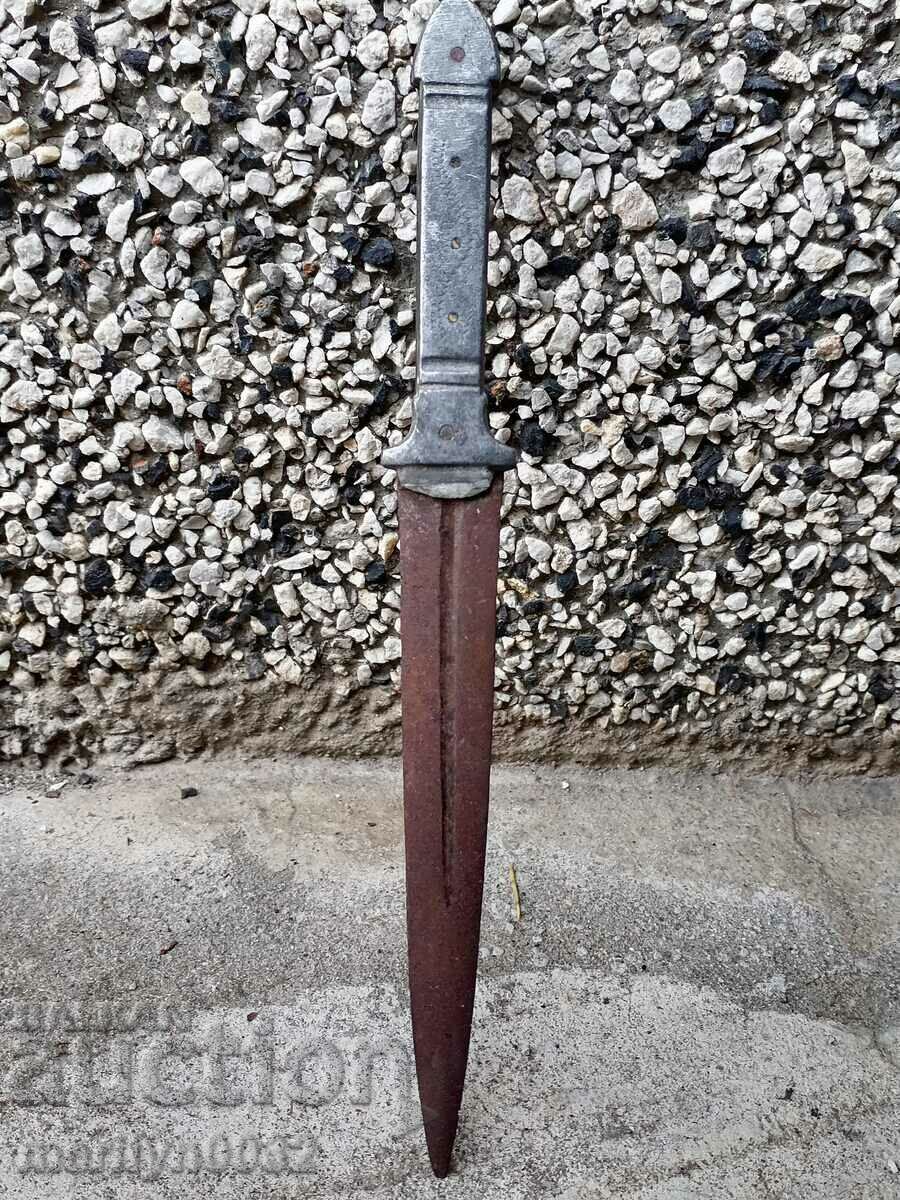 Old bachelor dagger knife doodle primitive with price 108.00 BGN | € 55.22 Old bachelor dagger knife doodle primitive with price 108.00 BGN | € 55.22