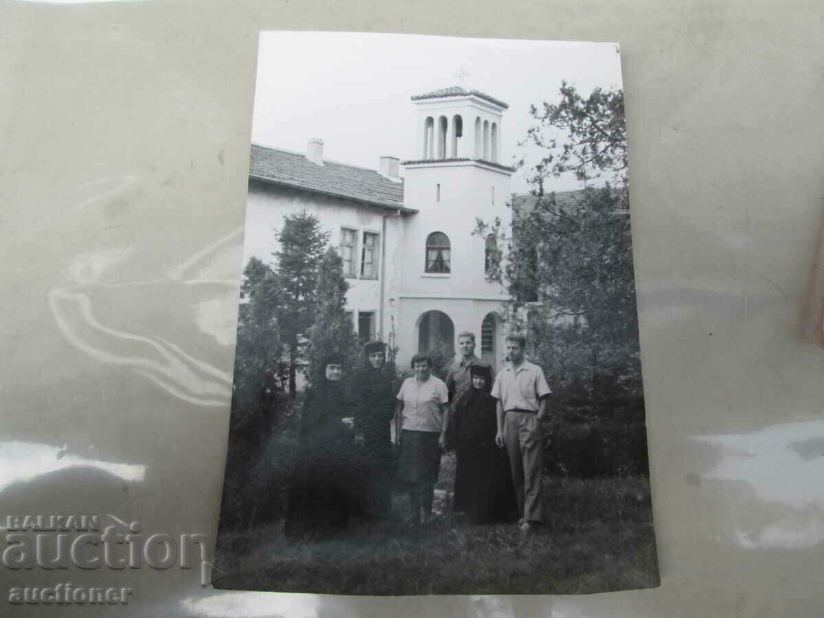 NUNS - MONASTERY IN 1972-1973 with price 20.00 BGN | € 10.23 NUNS - MONASTERY IN 1972-1973 with price 20.00 BGN | € 10.23
