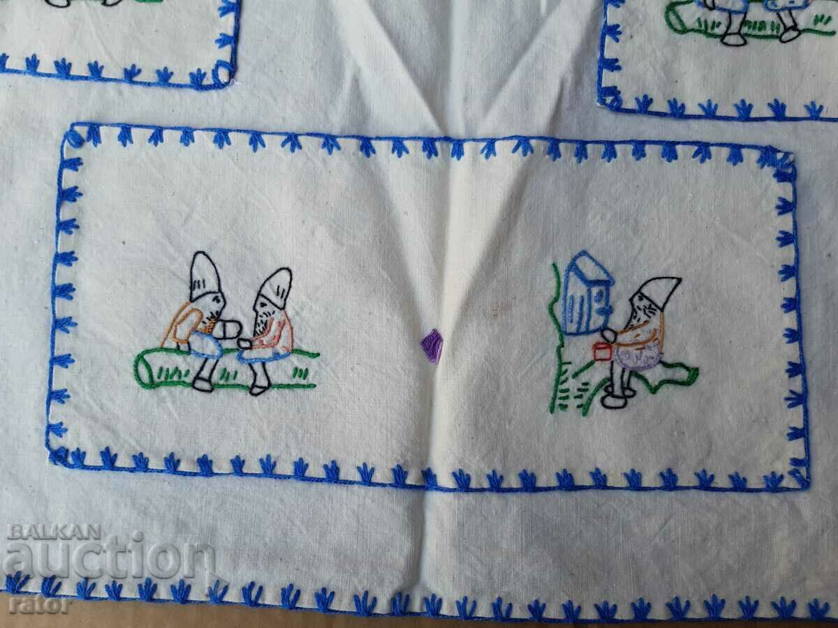 Hand embroidered old carpet. Hand stitched - 7