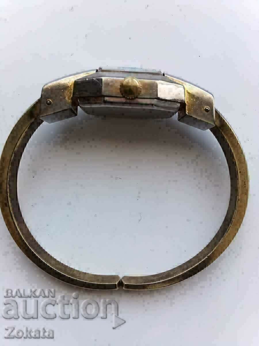 Ρολόι - 6 Ρολόι - 6