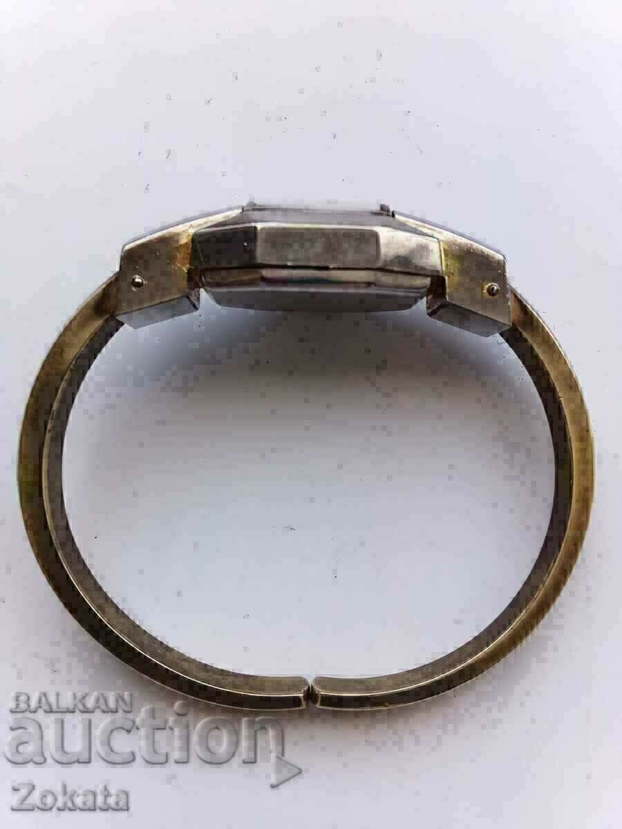 Ρολόι - 7 Ρολόι - 7