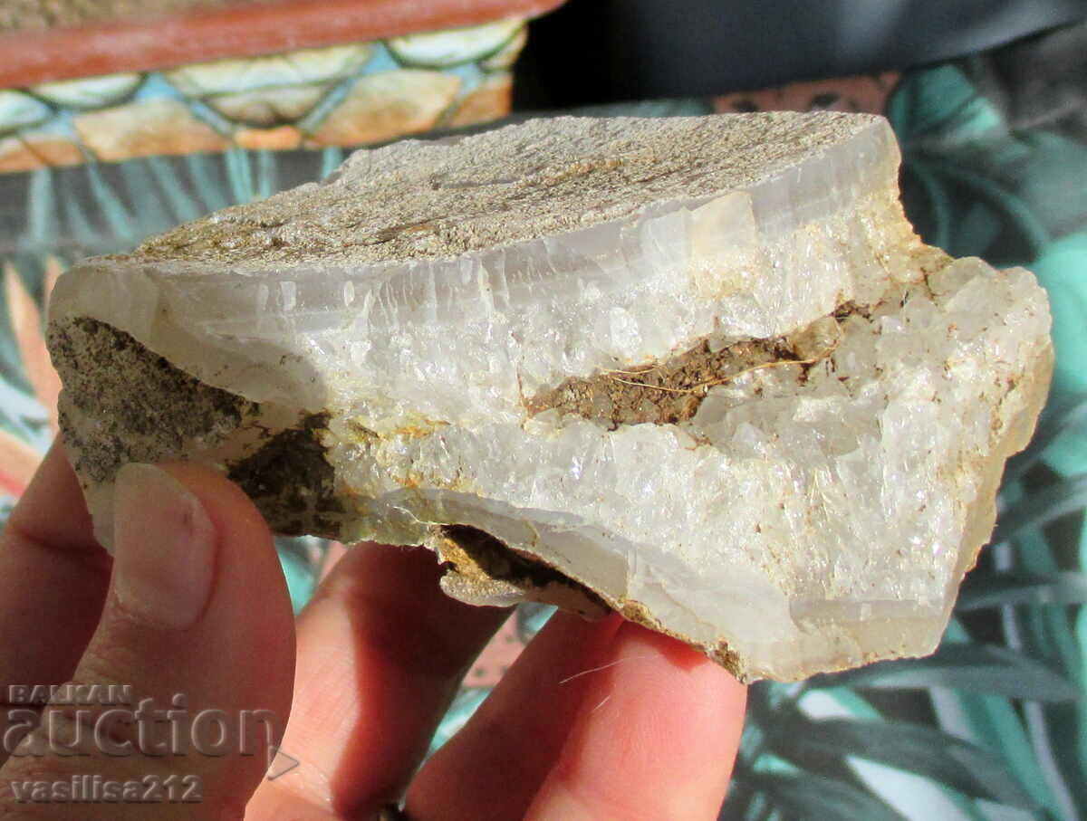 Quartz with chalcedony with price 8.50 BGN | € 4.35 Quartz with chalcedony with price 8.50 BGN | € 4.35