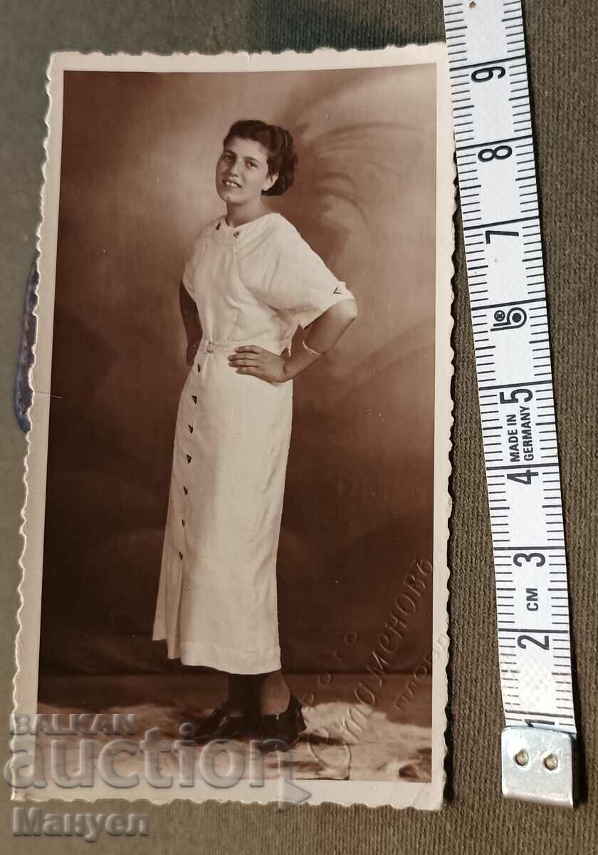 Продавам стара снимка,картон,рядък фотограф. с цена 7.00 лв. | € 3.58 Продавам стара снимка,картон,рядък фотограф. с цена 7.00 лв. | € 3.58