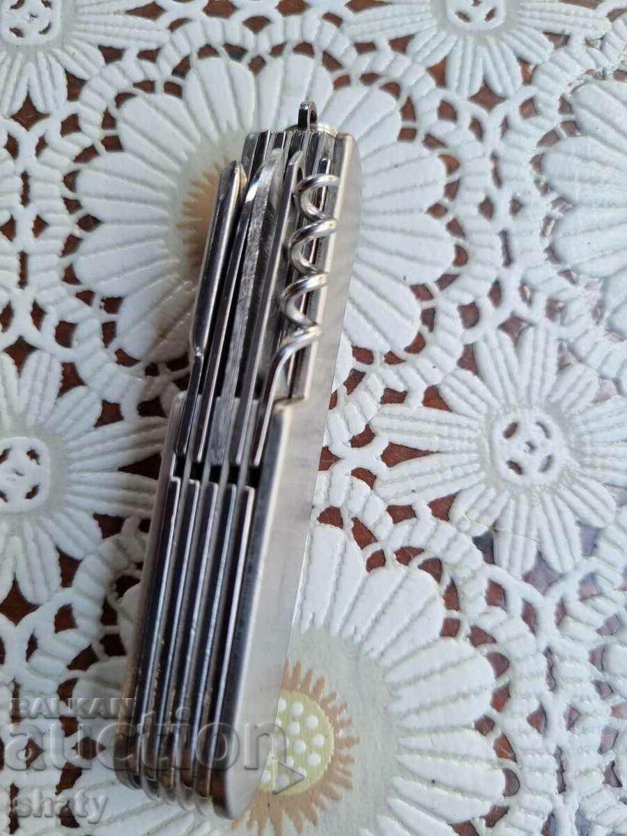 German pocket knife with price 15.00 BGN | € 7.67 German pocket knife with price 15.00 BGN | € 7.67