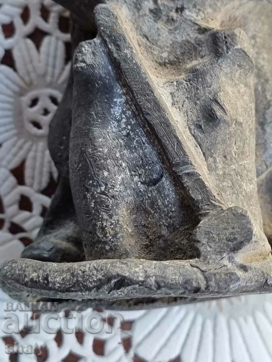 Delivery of Old lead sculpture Delivery of Old lead sculpture