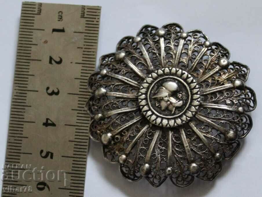 OLD BROWN-SILVER BROOCH with price 129.99 BGN | € 66.46 OLD BROWN-SILVER BROOCH with price 129.99 BGN | € 66.46