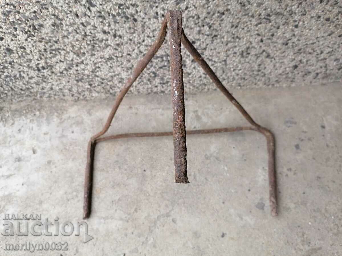 An old forged sage, fireplace, grill, wrought iron wrought iron - 7 An old forged sage, fireplace, grill, wrought iron wrought iron - 7