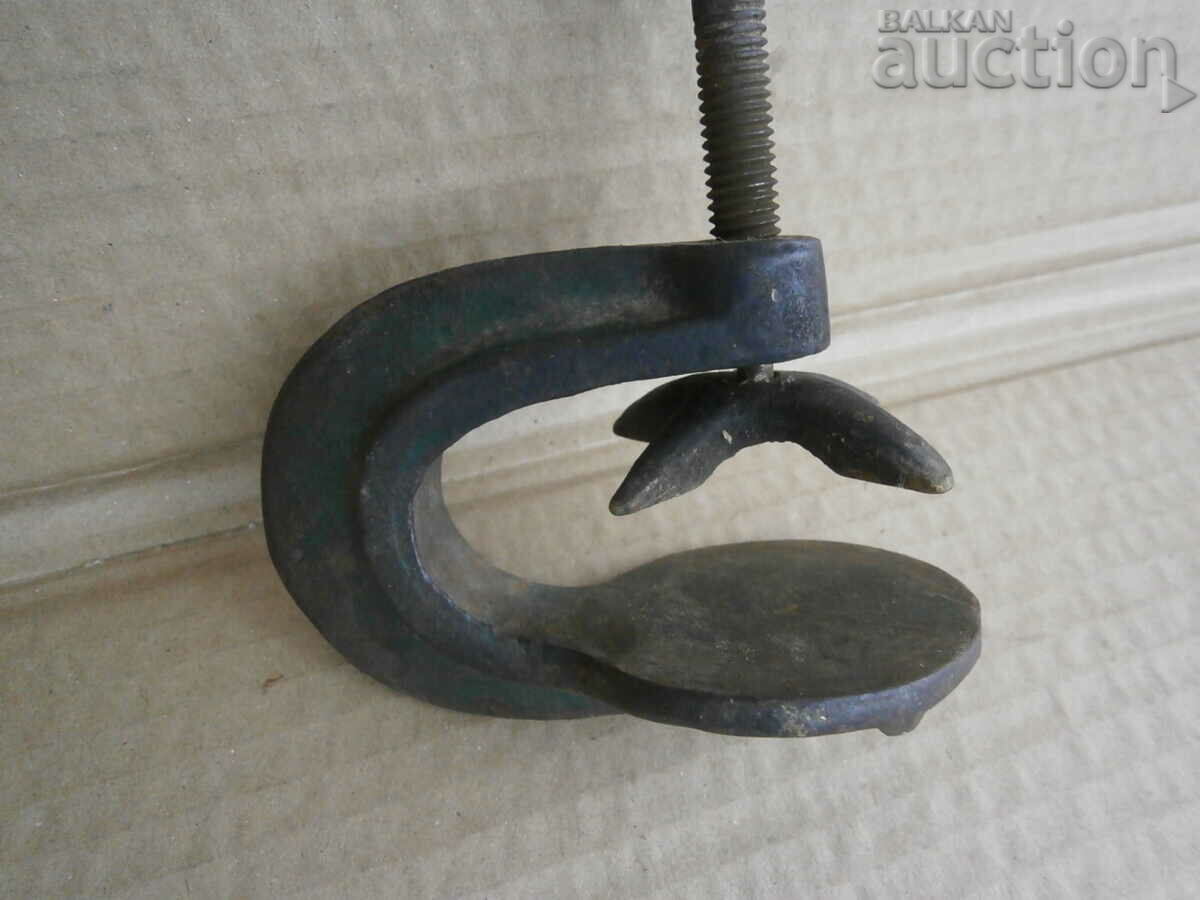 vulcanizer clamp clamp primitive clamp vulcanizer First May 60s - 5