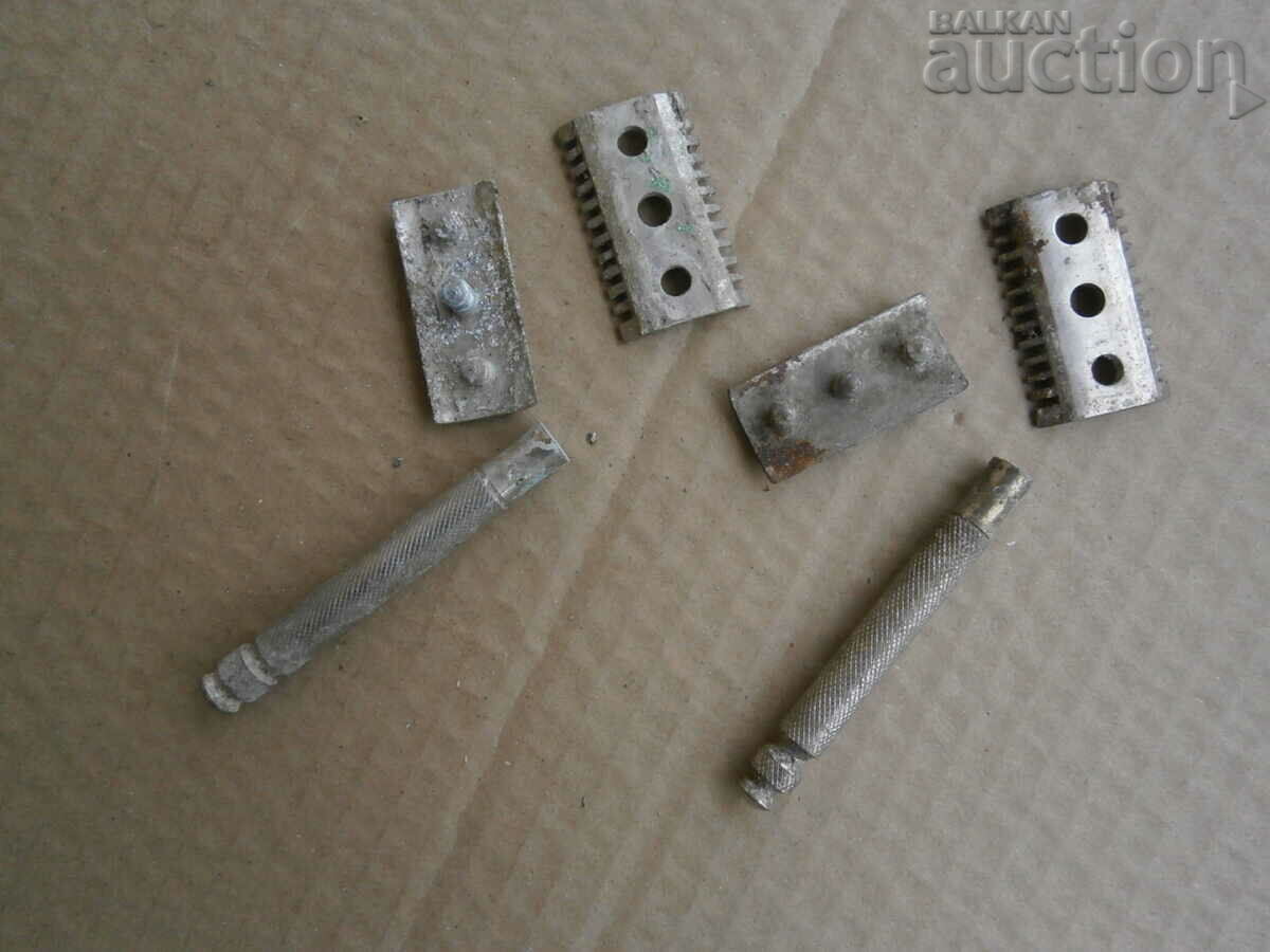 Delivery of two antique razors lot Delivery of two antique razors lot