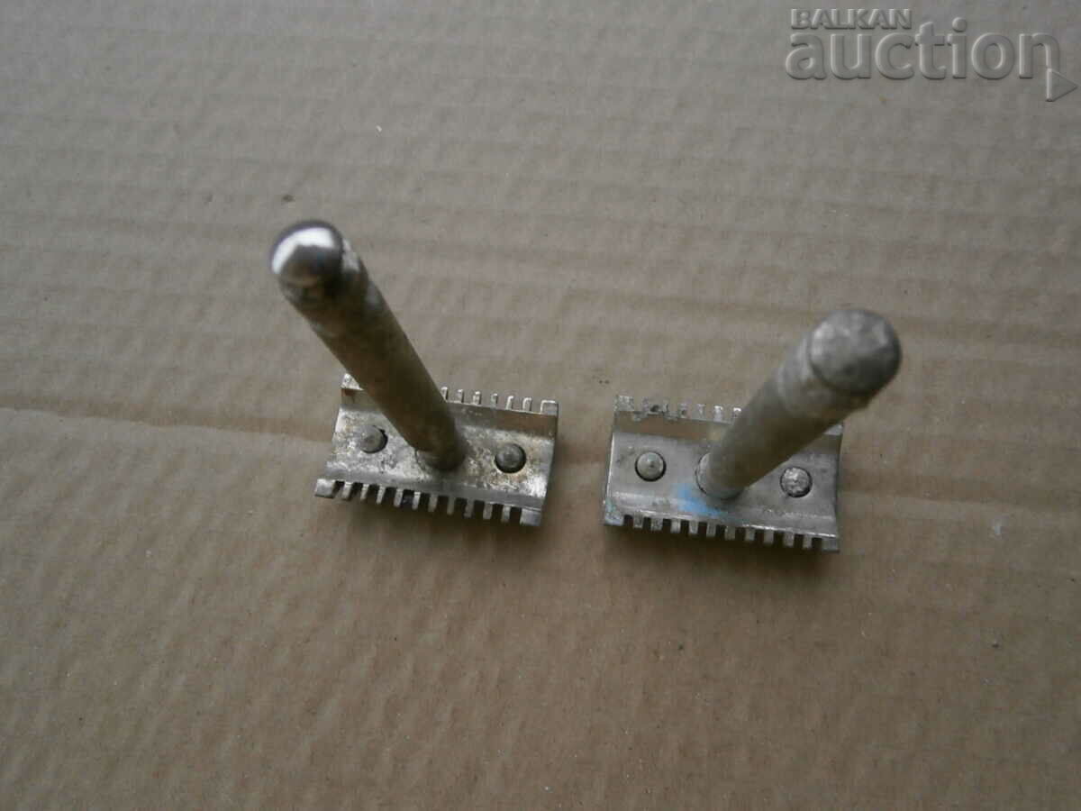 two antique razors lot - 7 two antique razors lot - 7