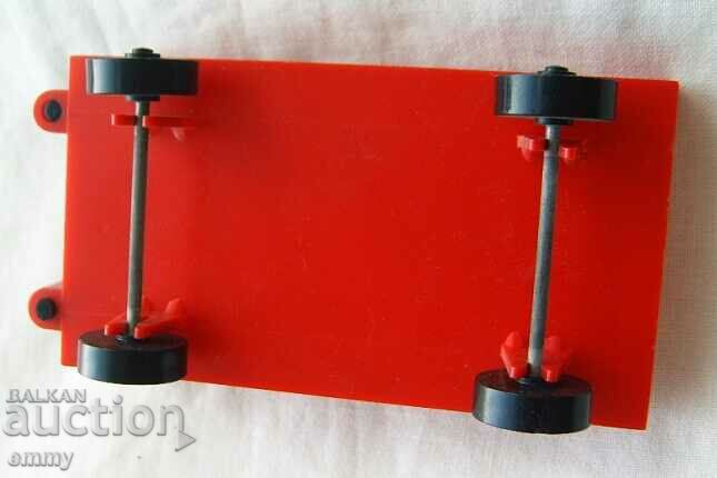 Стара играчка ремарке,платформа - пластмаса - 5 Стара играчка ремарке,платформа - пластмаса - 5