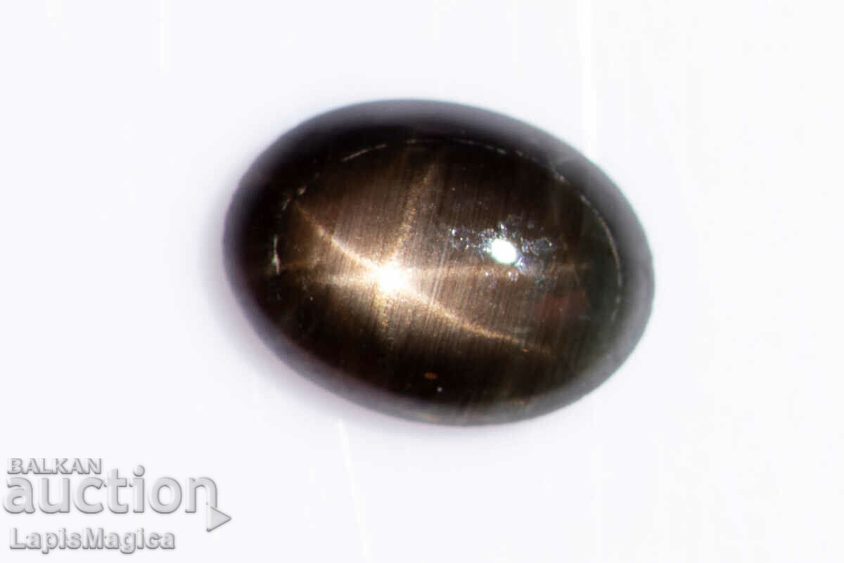 Black star sapphire 0.68ct oval