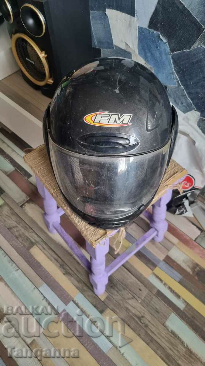 cască cu preț 25.00 BGN | € 12.78