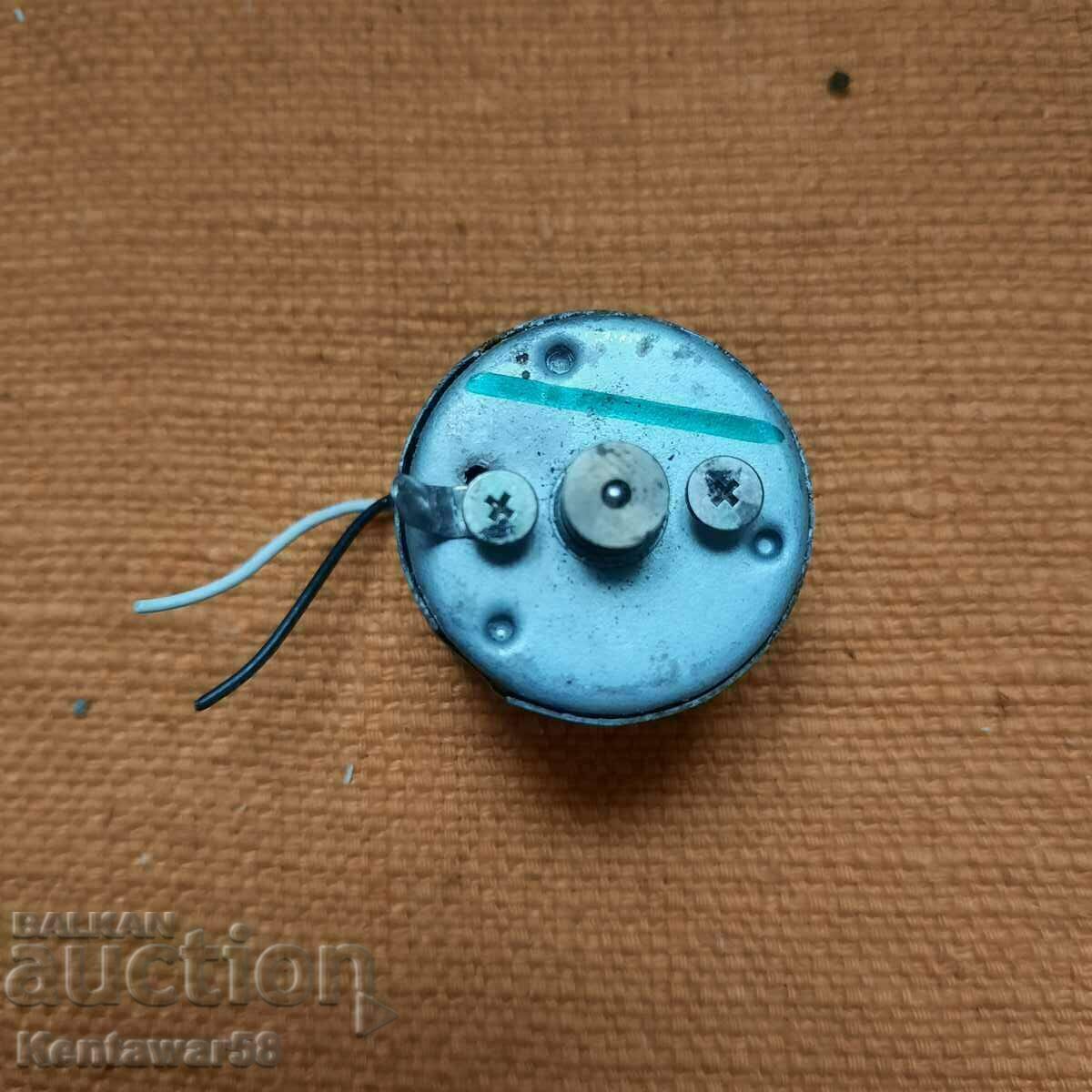 Micromotor M25E-1-6L cu preț € 1.00 | 1.96 BGN Micromotor M25E-1-6L cu preț € 1.00 | 1.96 BGN