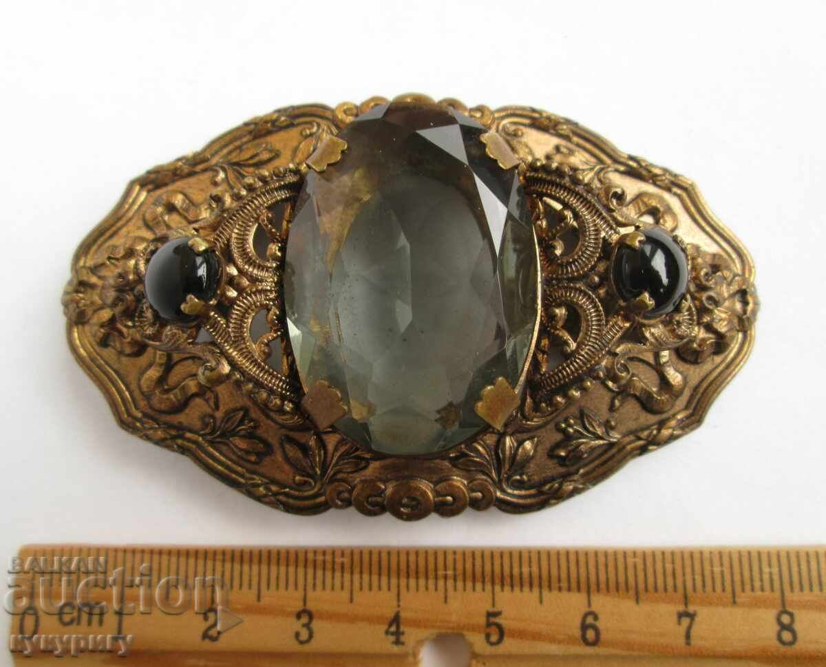 Auction Old women's buckle belt buckle with ornaments and stone Auction Old women's buckle belt buckle with ornaments and stone