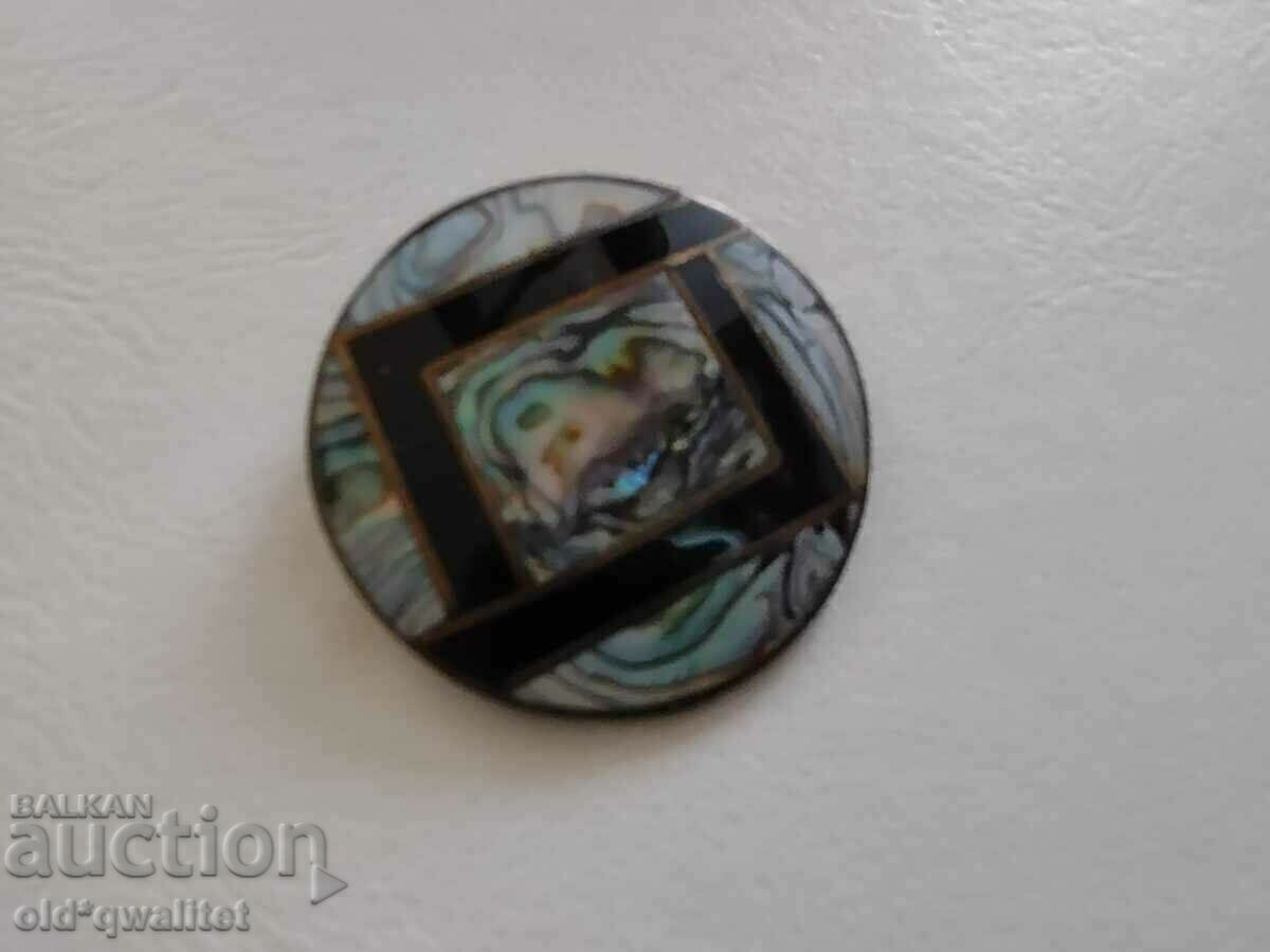 Auction Brooch / Medallion from the 70s of the city of Vek Auction Brooch / Medallion from the 70s of the city of Vek