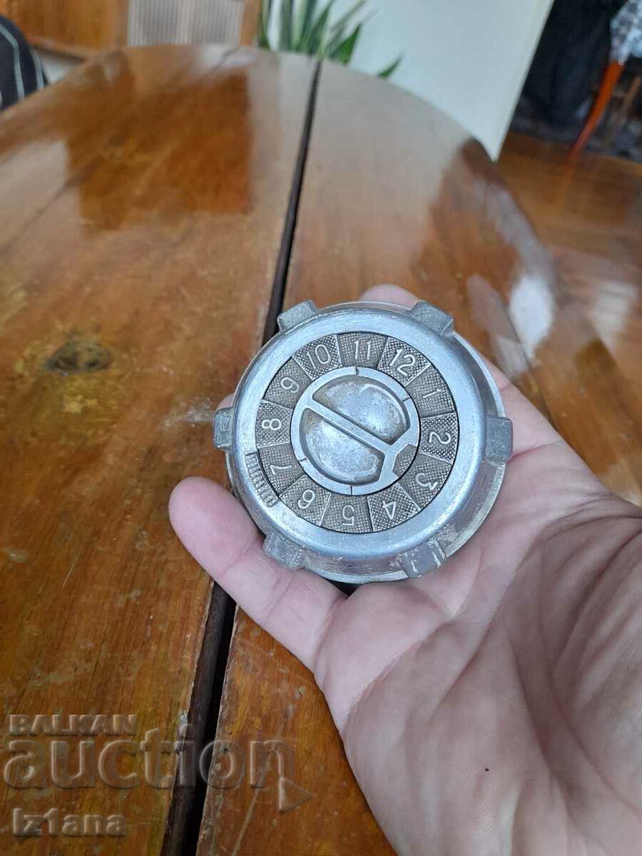 Old cap for tank with code, code with price 25.00 BGN | € 12.78 Old cap for tank with code, code with price 25.00 BGN | € 12.78