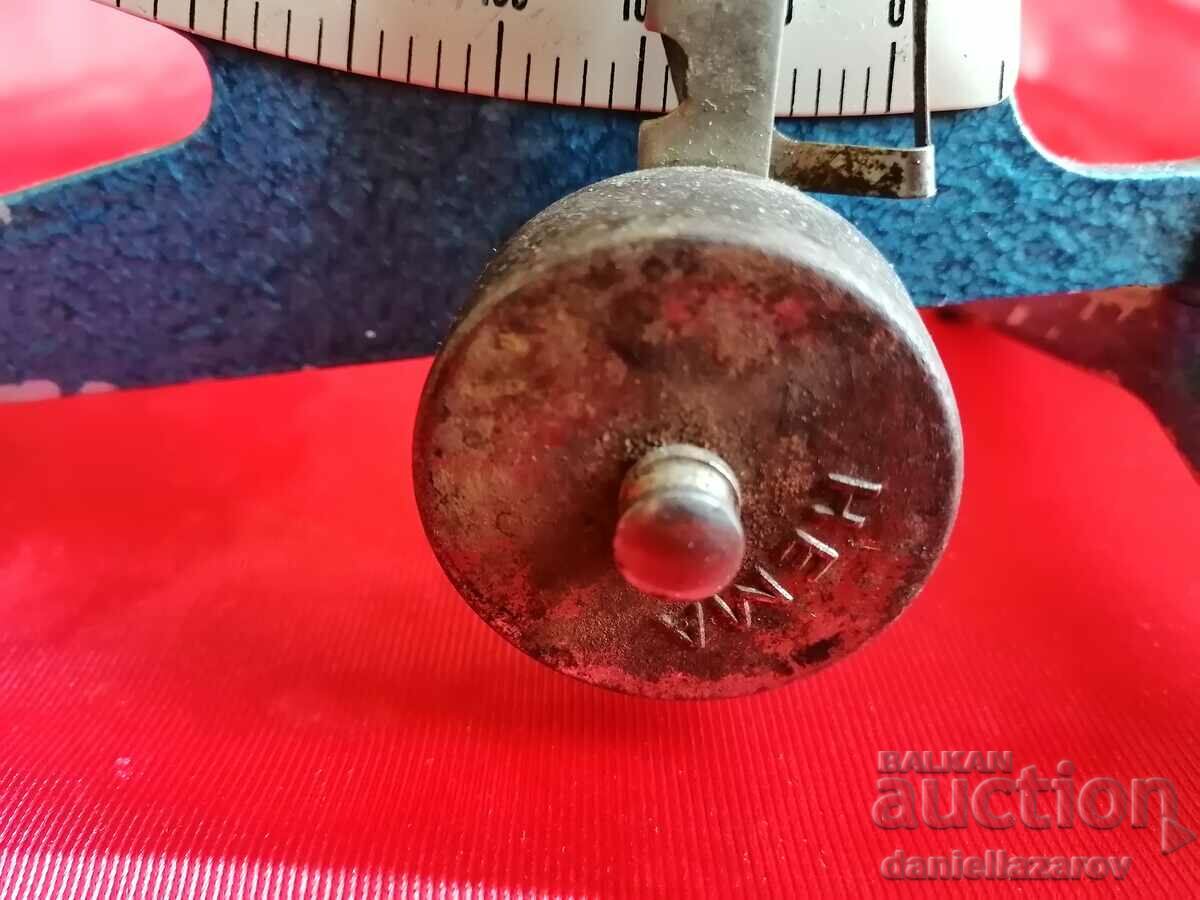 Delivery of Old German Precision POSTAL Scales, Scales, Scales