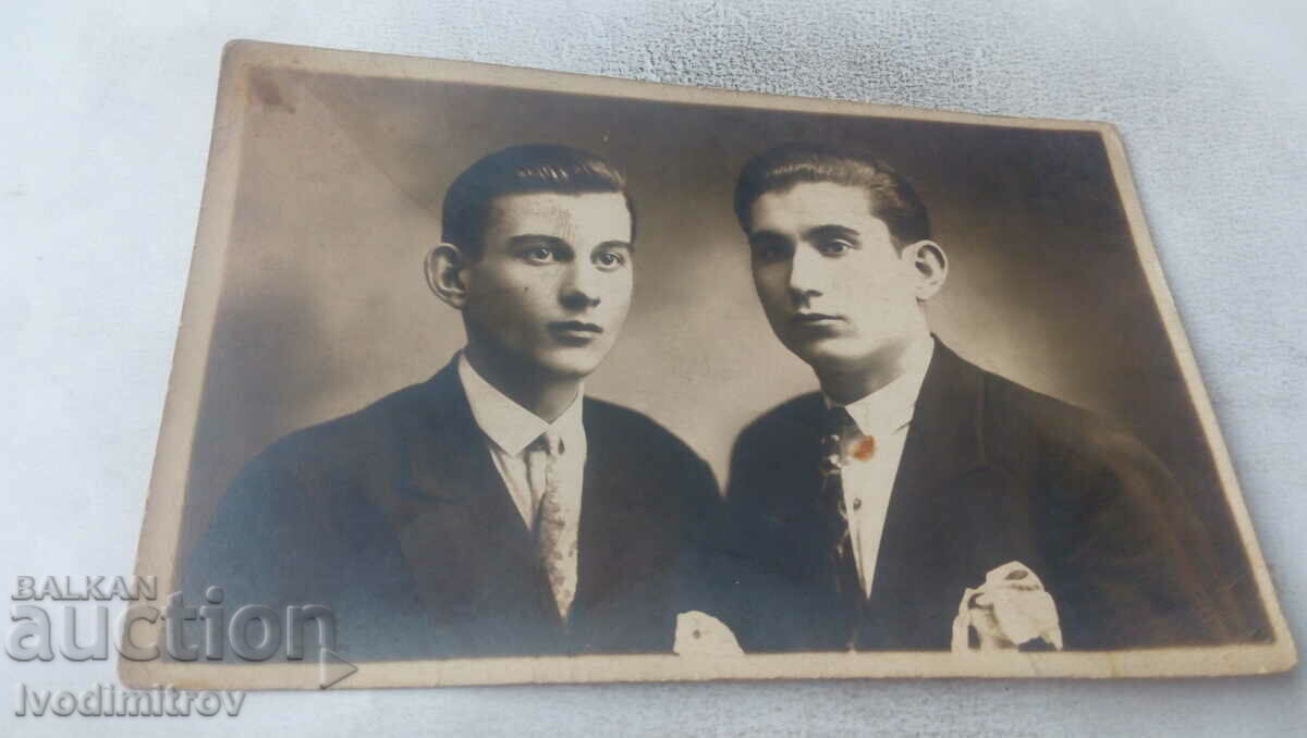 Снимка София Двама млади мъже 1930