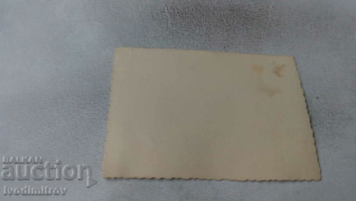 Photo Popovo Honeymooners with price 1.45 BGN | € 0.74 Photo Popovo Honeymooners with price 1.45 BGN | € 0.74