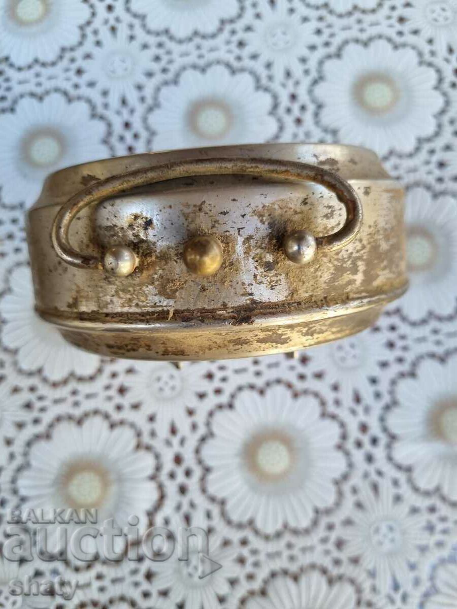 Ceas deşteptător vechi. Ceas - 6 Ceas deşteptător vechi. Ceas - 6